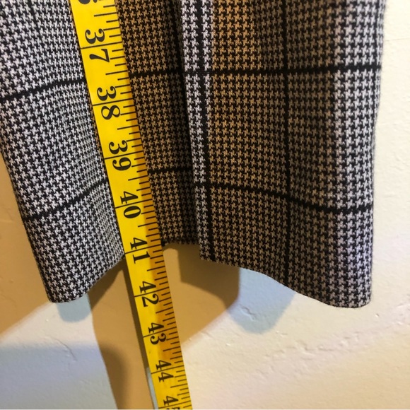Kasper Houndstooth Trousers in Black & White, Flat Front, Elastic Side, size 14W - Picture 6 of 7